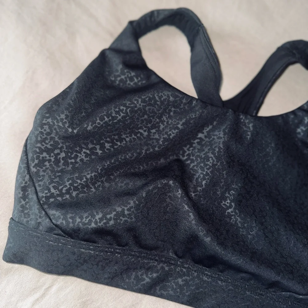 3 Athleta Neutral Sports Bras XS Athletic Bundle Black Bra Top Set